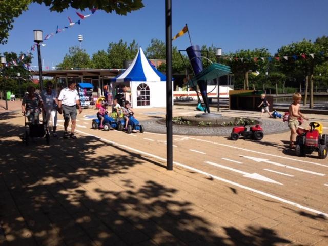 Recreatie Centrum De Hollepoarte 2 Chalets87 Makkum Εξωτερικό φωτογραφία